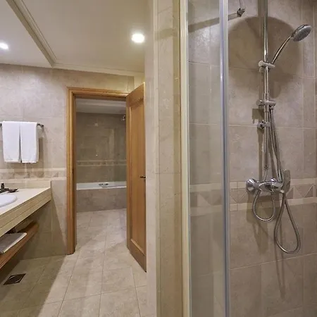Two Bed Sea View Garden - Peaceful Luxury
